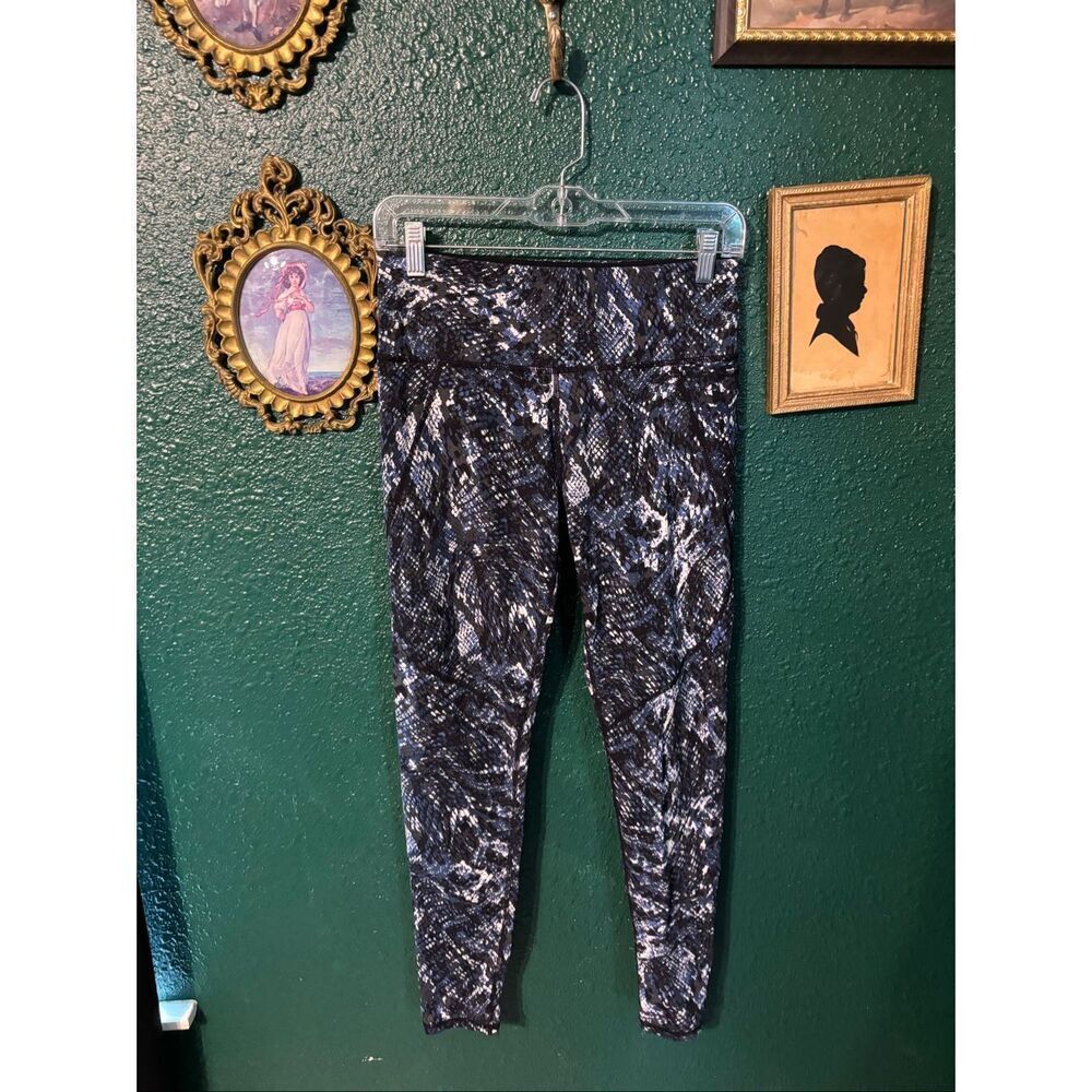 Sweaty Betty 27” Power Patterned Black Blue Leggings Sz Small